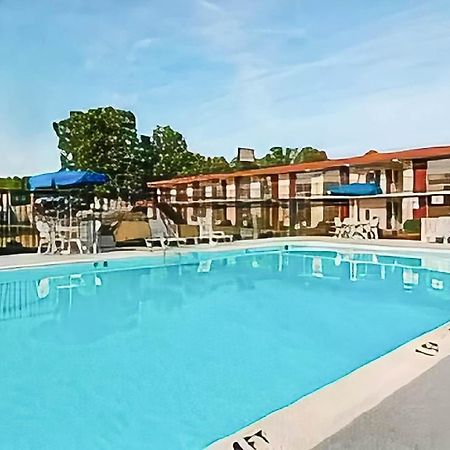 Oyo Hotel Doswell Kings Dominion ภายนอก รูปภาพ