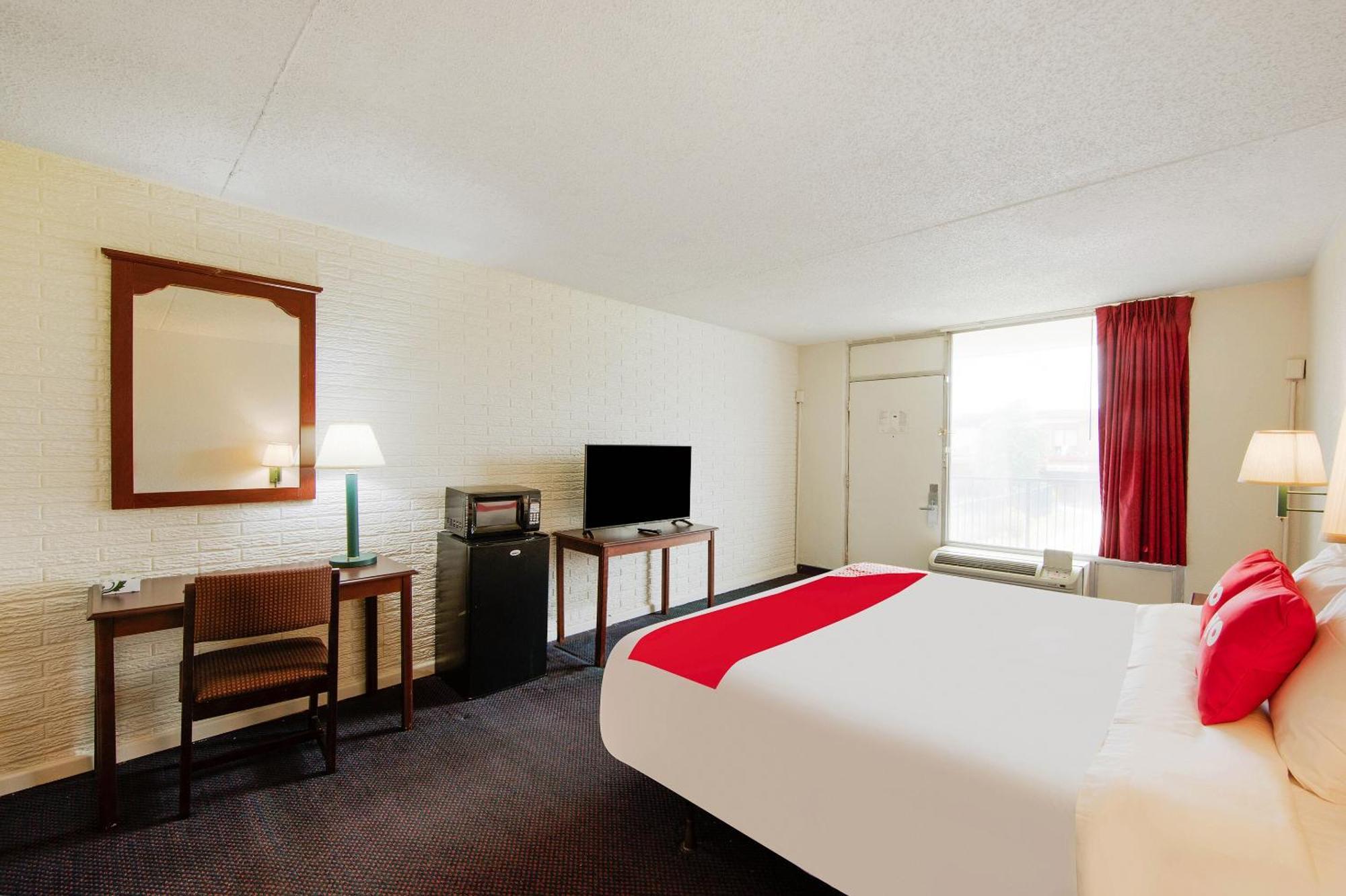 Oyo Hotel Doswell Kings Dominion ภายนอก รูปภาพ